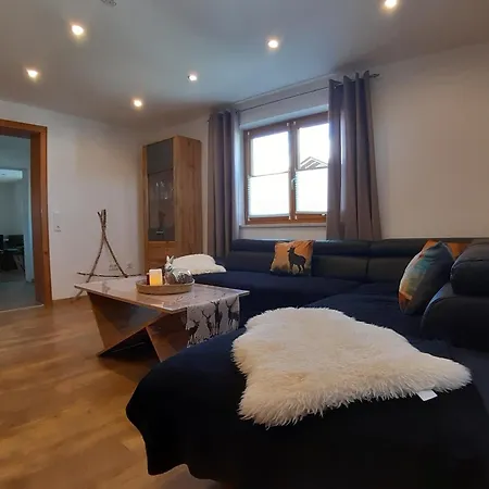Apartment 1 Madek *